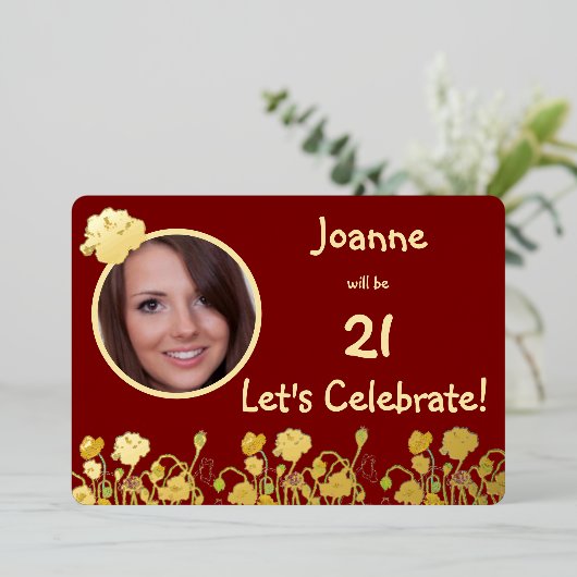 Deep Red & Gold Wild Poppy 21e verjaardag Folie Uitnodiging (Staand Voorkant)