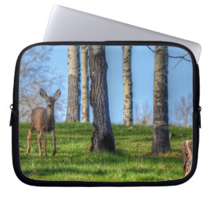 Deer Fawn & Forest Trees Wildlife Animal Foto Laptop Sleeve