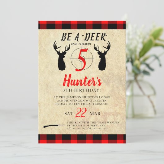 Deer Hunting Birthday Party Invitation Kaart (Staand voorkant)