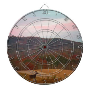 Deer op zonsondergang golfbaan dartbord