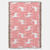 Deer Pattern in White op Roze Deken (Voorkant Verticaal)