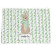 Deer Wearing A Green Scarf Groot Cadeauzakje (Voorkant)