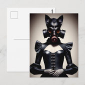 Déesse en cuir noir et masque à gaz Carte postale (Devant / Derrière)