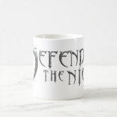 Défendez la tasse de logo de nuit (Centre)