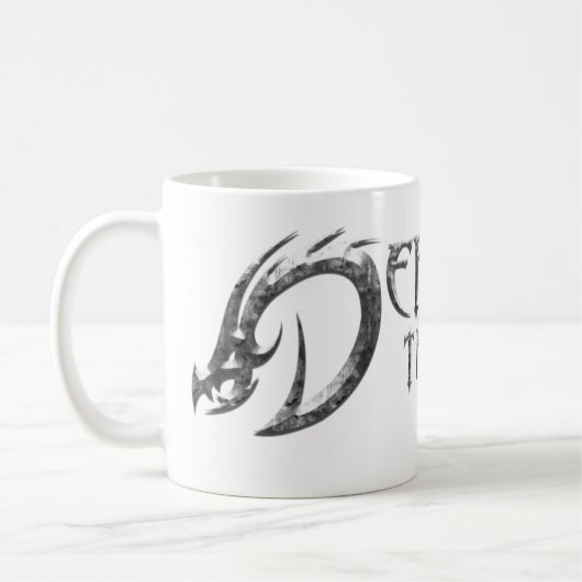 Défendez la tasse de logo de nuit (Gauche)