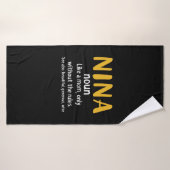 Définition de l'art maternel Nina (Serviette de bain)