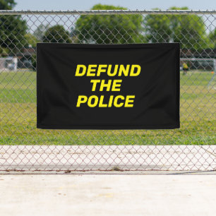 "Defund the Police" zwart geel Spandoek