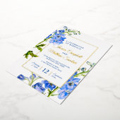 Delfineblauwe bloemen en goudzomerbruiloft folie uitnodiging (Gedraaid)