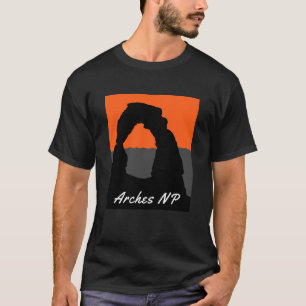 Delicate Arch in Arches National Park - Utah, VS T-shirt