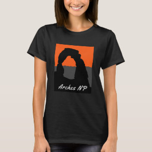 Delicate Arch in Arches National Park - Utah, VS T-shirt