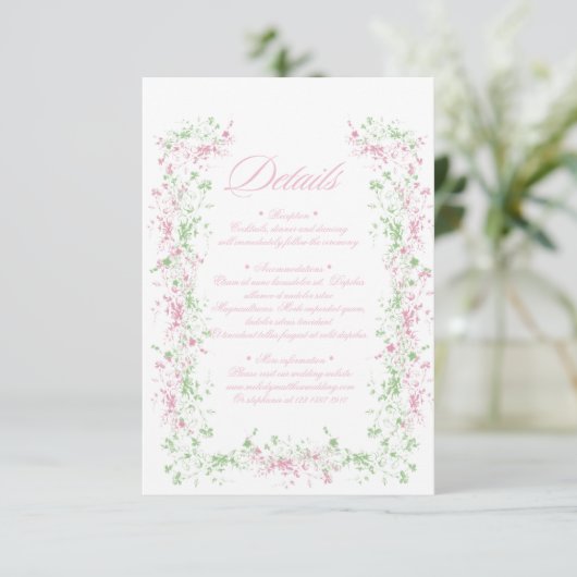 Delicate French Flora Crest Wedding Informatiekaartje (Staand voorkant)