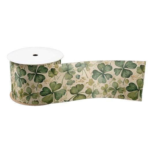 Delicate Green Shamrocks Seamless Lint (Spoel)