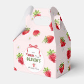 Delicate Roze Waterverf Aardbei Eerste Verjaardag Bedankdoosjes (Voorkant Zijde)