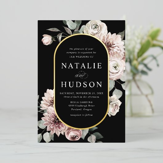 Delicate Winter Bloemen Lijst Zwart Bruiloft Folie Uitnodiging (Staand Voorkant)