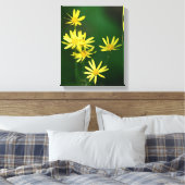 Delicate Yellow Daisy Wildbloemen Canvas Afdruk (Insitu (Slaapkamer))