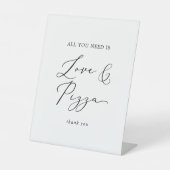 Delicate Zwarte Kalligrafie Bruiloft Liefde en Piz Reclamebord Met Voetstuk (Voorkant)