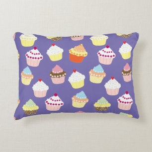 Delicious Decorated Birthday Cupcakes Accent Pillo Kussen