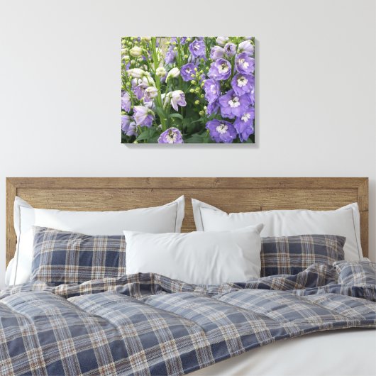 Delphinum Bloemen Verpakt Canvas (Insitu (Slaapkamer))