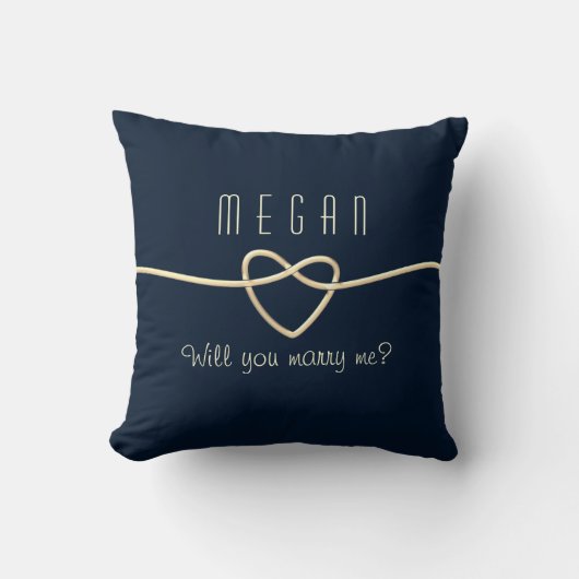 Demande en Mariage sur un Coussin  (Recto)