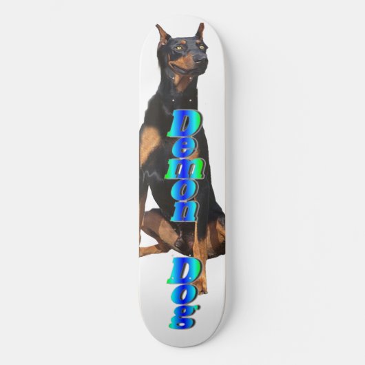 Demon dog skateboard (Voorkant)