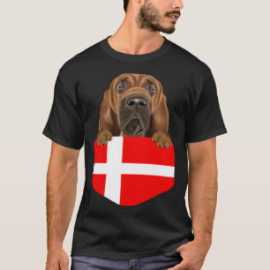 Denemarken Vlag Bloodhound Hond In Zak T-shirt