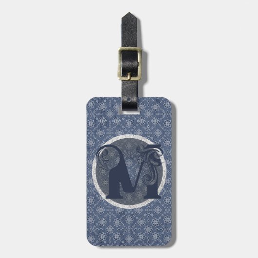 Denim Blue Decoratief Monogram "M" Bagagelabel (Voorkant verticaal)