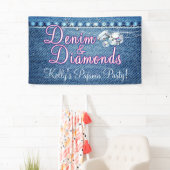Denim en diamanten feest met roze spandoek (Insitu)