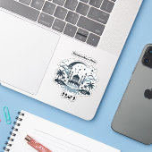 Denk aan hem sticker (Laptop met iPhone)