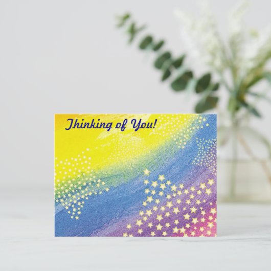 Denk aan jou! Briefkaart voor regenboog en sterren (Staand voorkant)