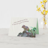 Denk aan You Chipmunk on Rock Kaart (Gele Bloem)