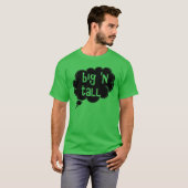 denk groot en groot t-shirt aan dalDesignNZ (Voorkant volledig)