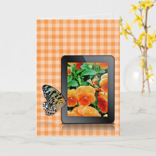 denken aan jou vlinder op elektronisch tablet kaart (Gele Bloem)