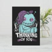 Denken aan jou voodoo poppen schattig en griezelig kaart (Staand voorkant)