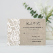 Dentelle blanche et Burlap Wedding Carte RSVP 2 (Debout devant)