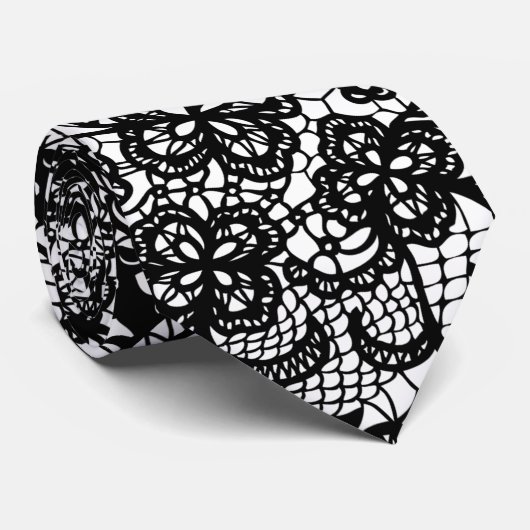 Dentelle noire sur Cravate blanc (Roulé)