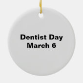 Dentist die werkt op het Ornament van de patiënt (Achterkant)