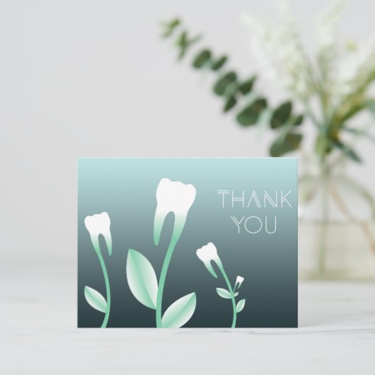 Dents à fleur de Merci (Debout devant)