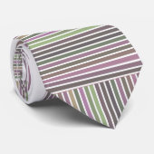 Dépendant à la cravate de rayures (Roulé)