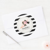 Derby Style Big Pink Pet Roos 1e verjaardag Ronde Sticker (Envelop)