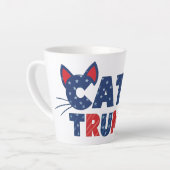 Dernière Mug Cats pour Trump 2024 (Angle gauche)
