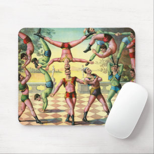 Dertien Mannen doen acrobatiek Muismat