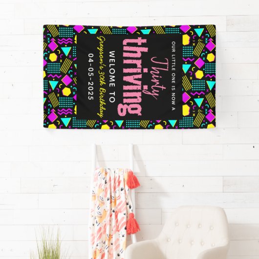 Dertig & Gelukkig Retro 30e Verjaardag Spandoek (Insitu)