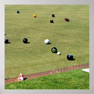 Des Boules De Pelouse L'Apportent, Poster