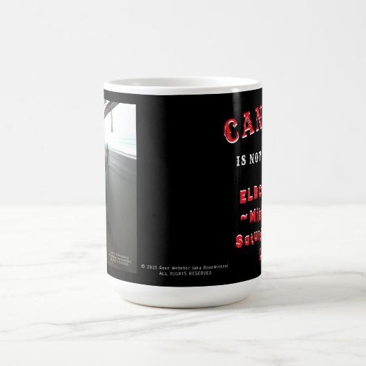 Des Coudes ! Mike Myers Mug par RoseWrites (Centre)