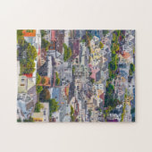 Des maisons au puzzle à flanc de colline (Horizontal)