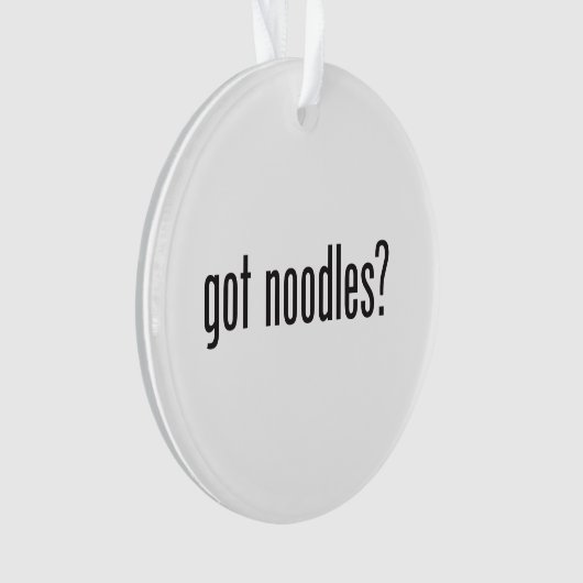 des nouilles (devant)