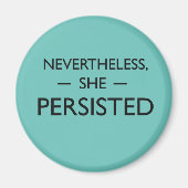 Desalniettemin blijft zij haar verklaring voortzet magneet (Voorkant)