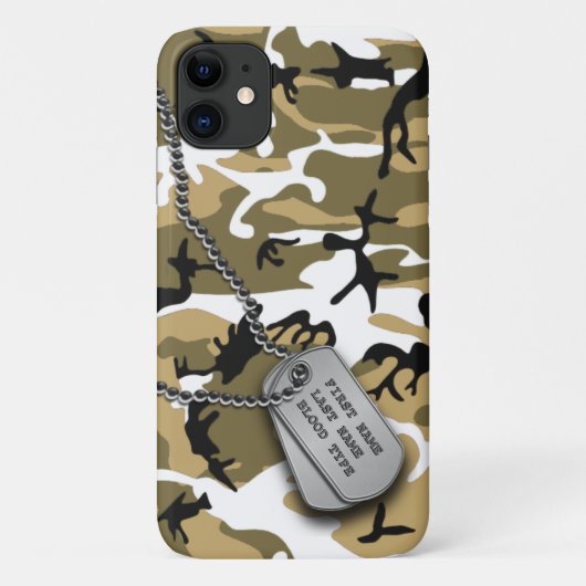 Desert Camo w/Dog Tags Case-Mate iPhone Case (Achterkant)