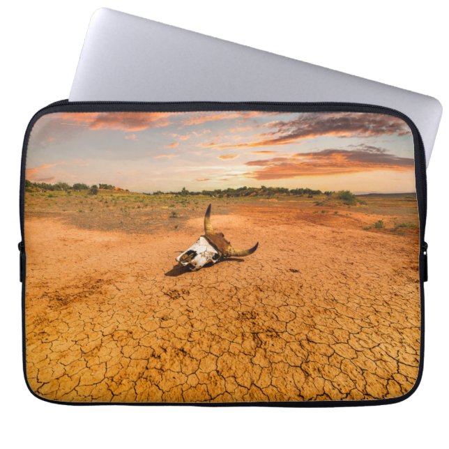 Deserts | Desert with Cow Skull Laptop Sleeve (Voorkant)
