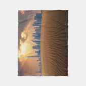 Deserts Dubai's Skyline View from Sand Dune Fleece Deken (Voorkant)